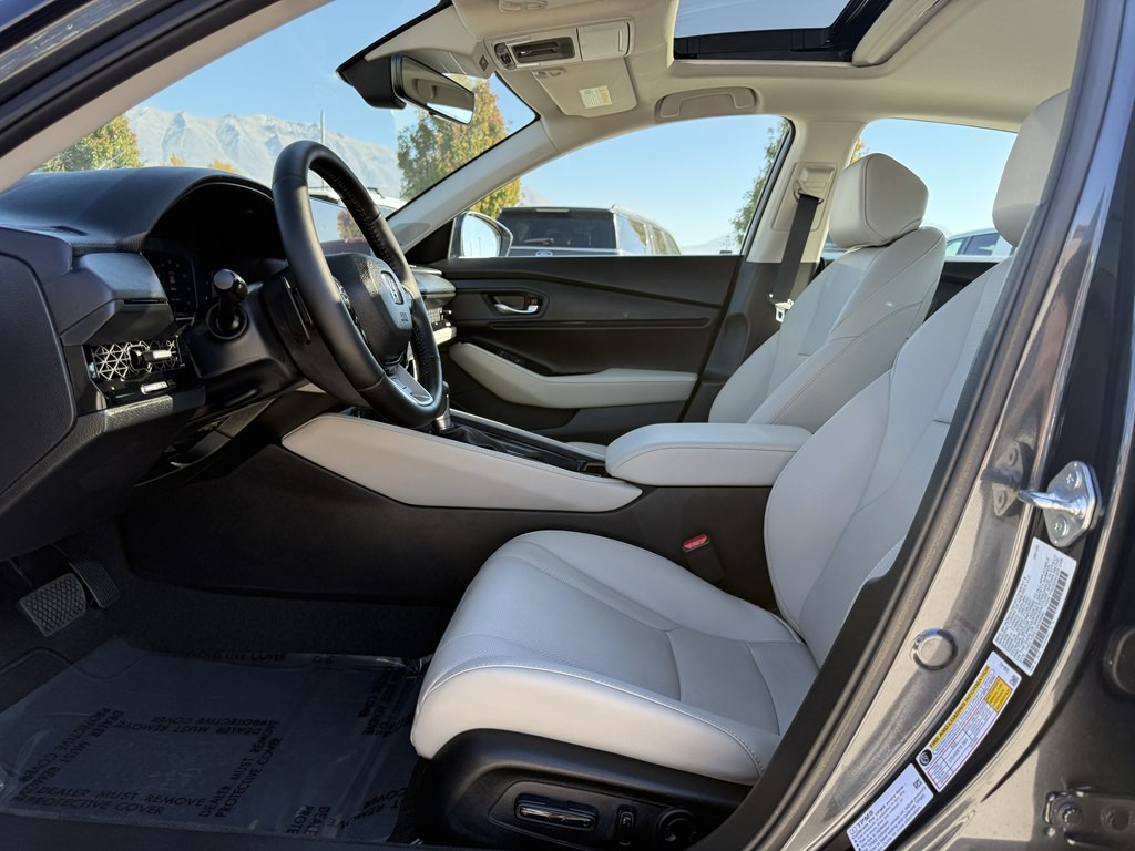2025 Honda Accord Image 15