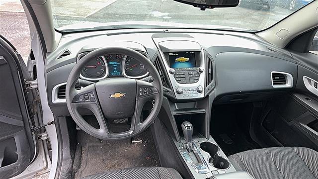 2017 Chevrolet Equinox Image 17
