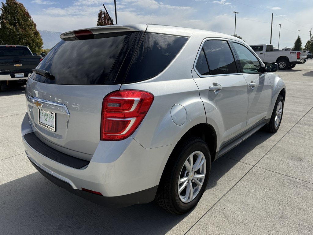 2017 Chevrolet Equinox Image 3