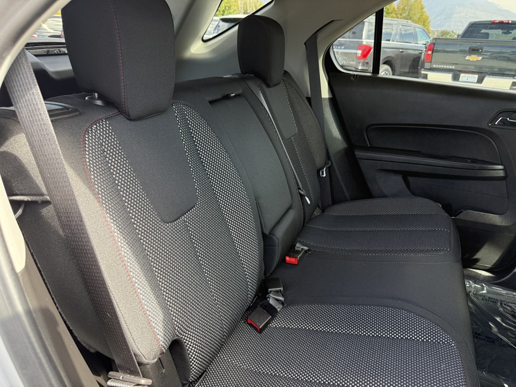 2017 Chevrolet Equinox Image 22