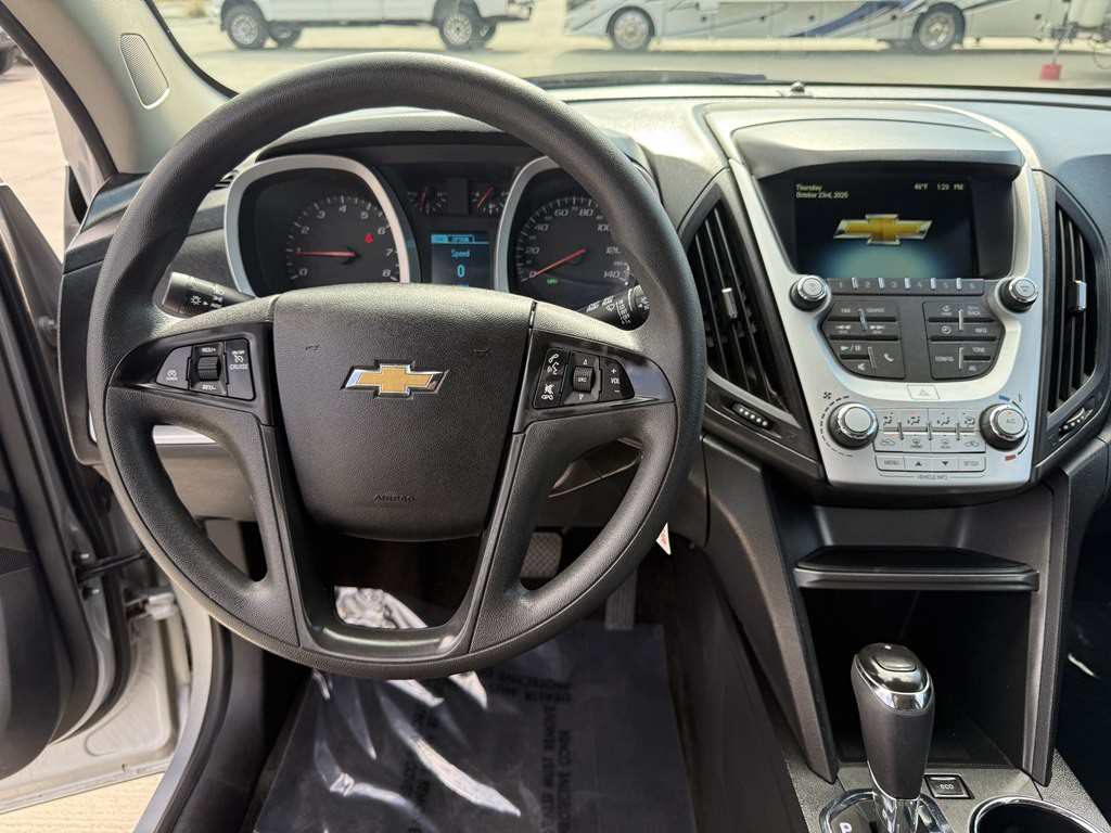 2017 Chevrolet Equinox Image 29
