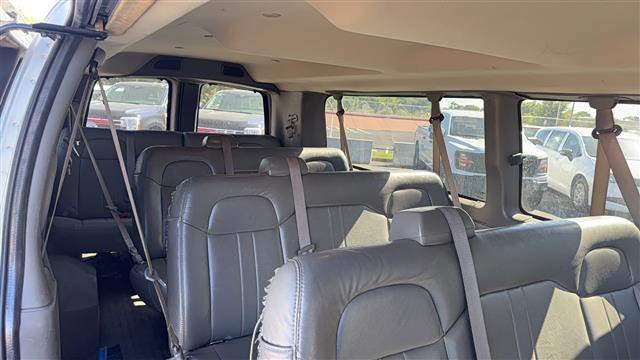2017 Chevrolet Express Image 8