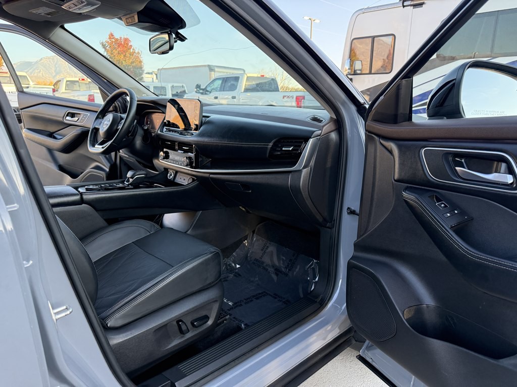 2023 Nissan Rogue Image 21