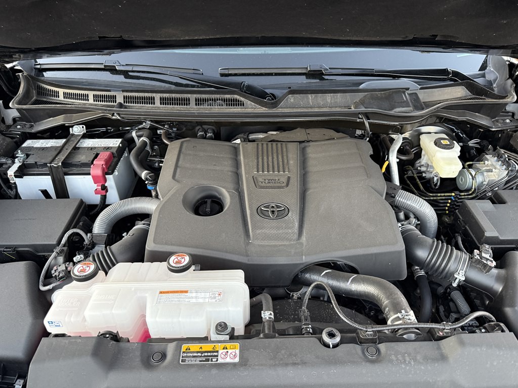 2025 Toyota Tundra Image 16