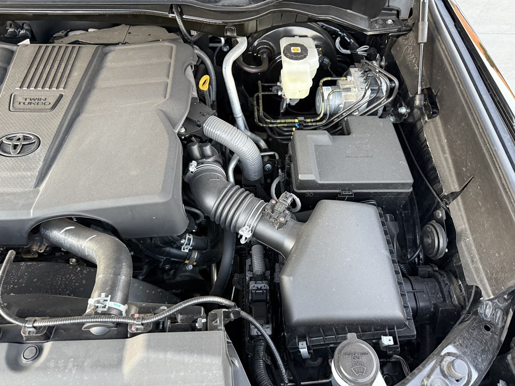 2025 Toyota Tundra Image 17