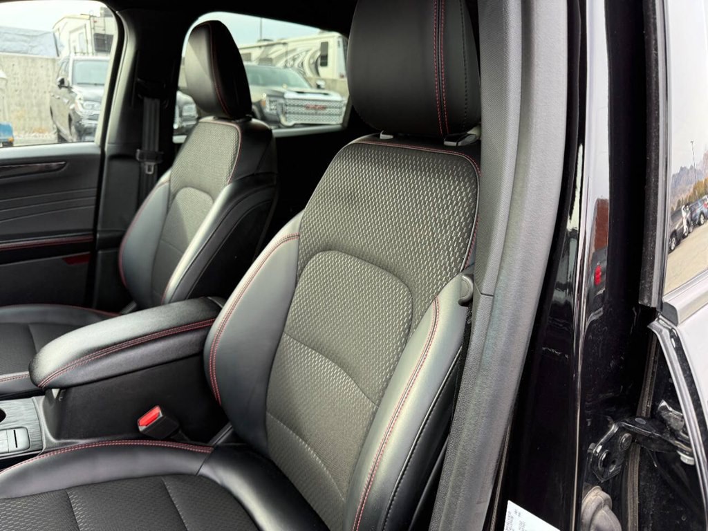 2025 Ford Escape Image 15