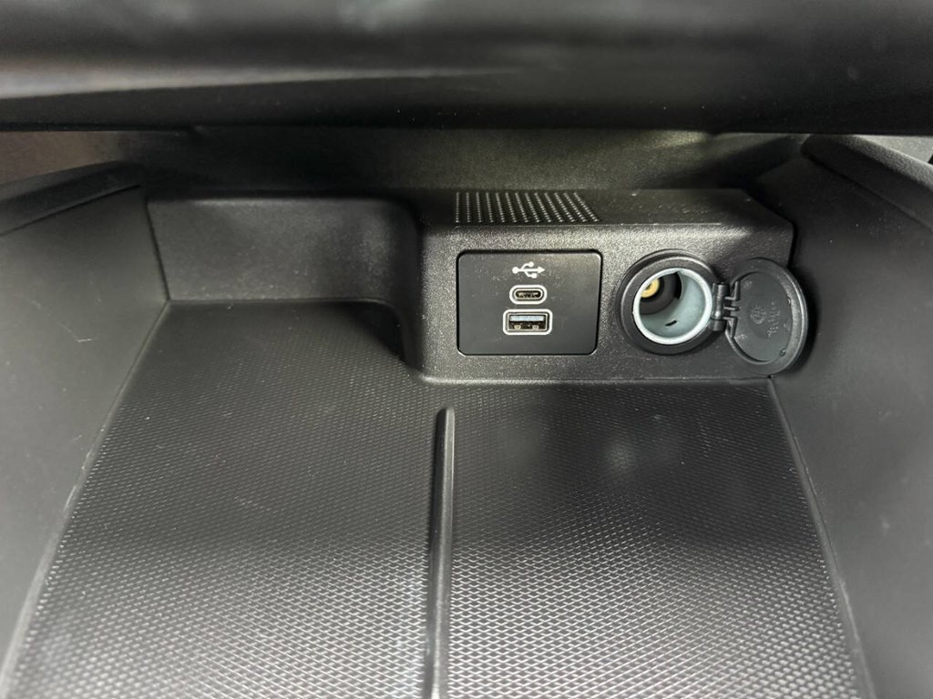 2025 Ford Escape Image 40