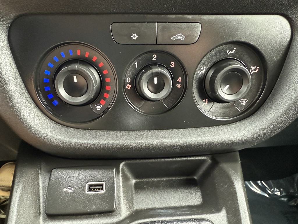 2022 RAM Promaster Image 33