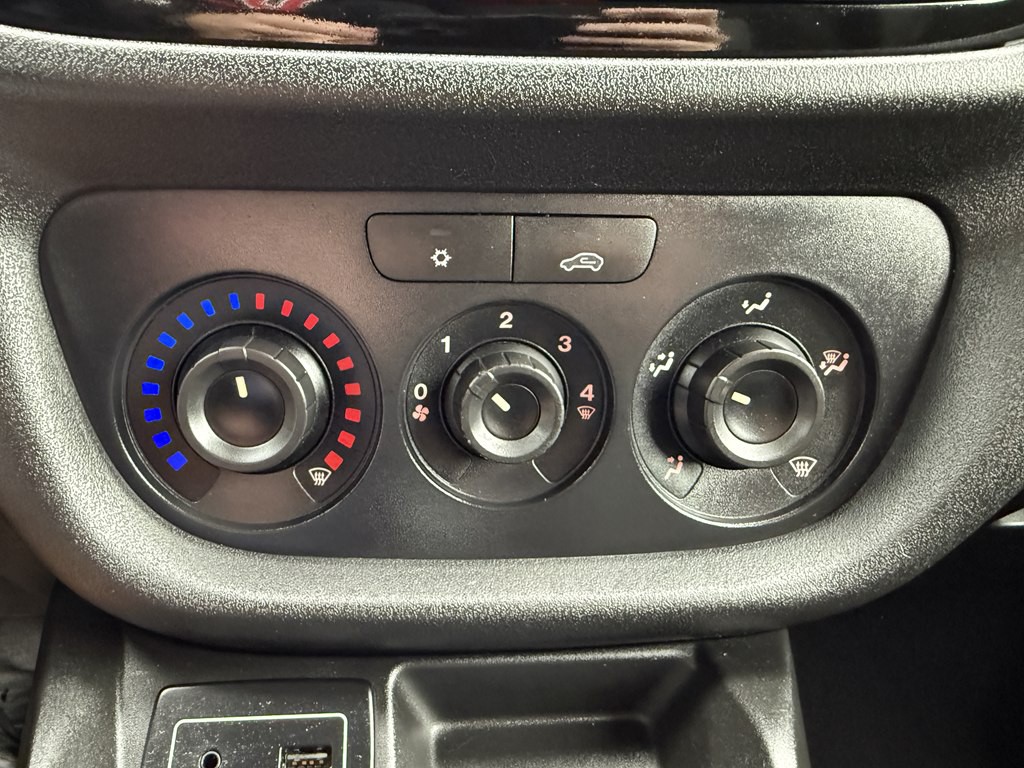 2018 RAM Promaster Image 32