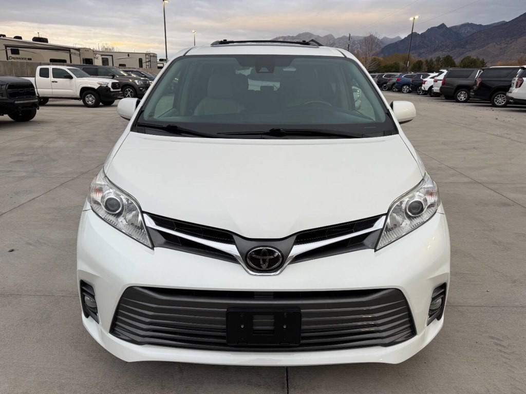 2018 Toyota Sienna Image 8