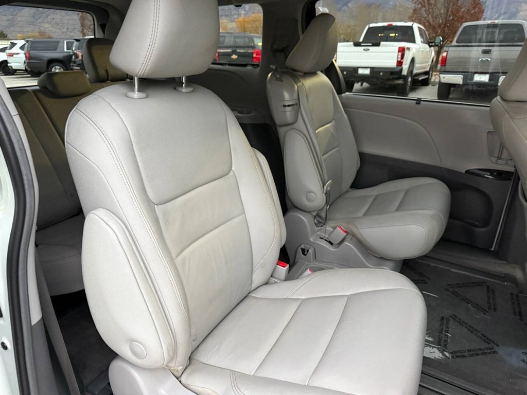 2018 Toyota Sienna Image 23