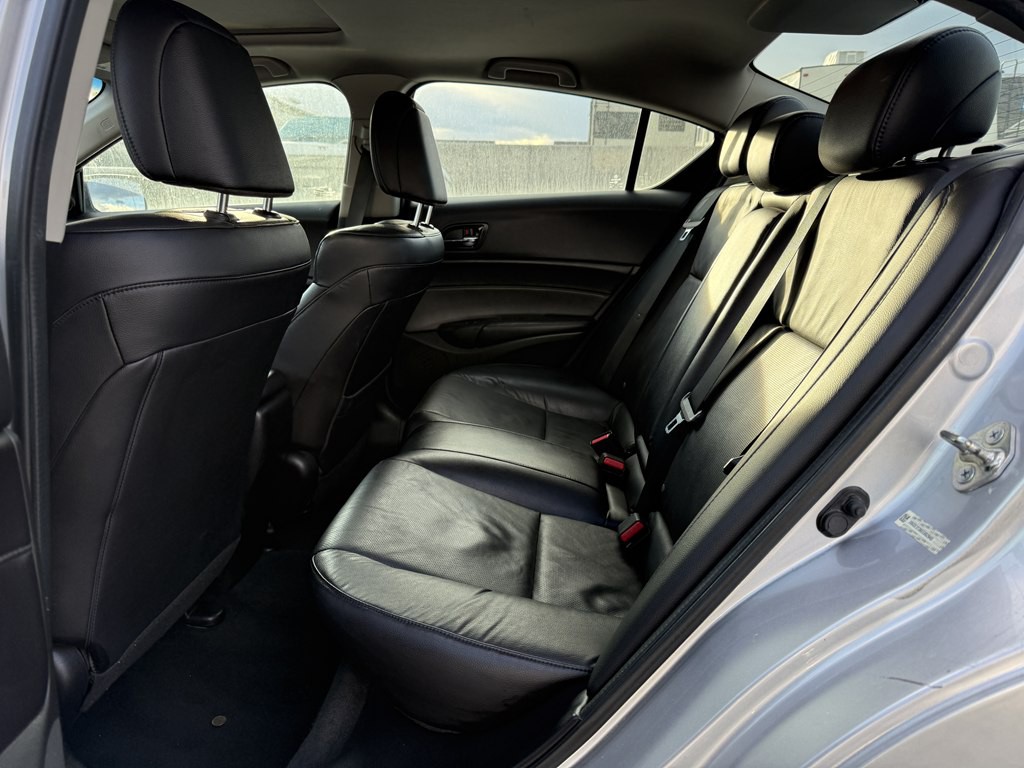 2014 Acura ILX Image 14