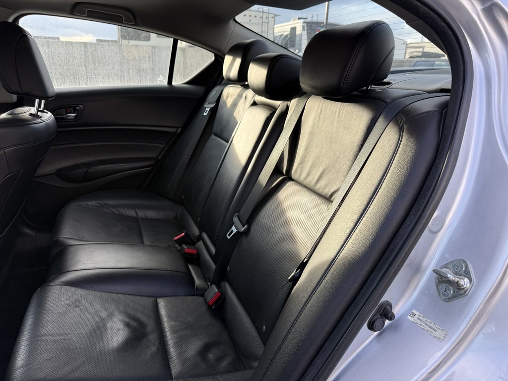 2014 Acura ILX Image 15