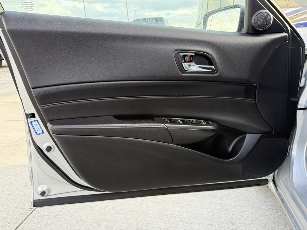 2014 Acura ILX Image 24