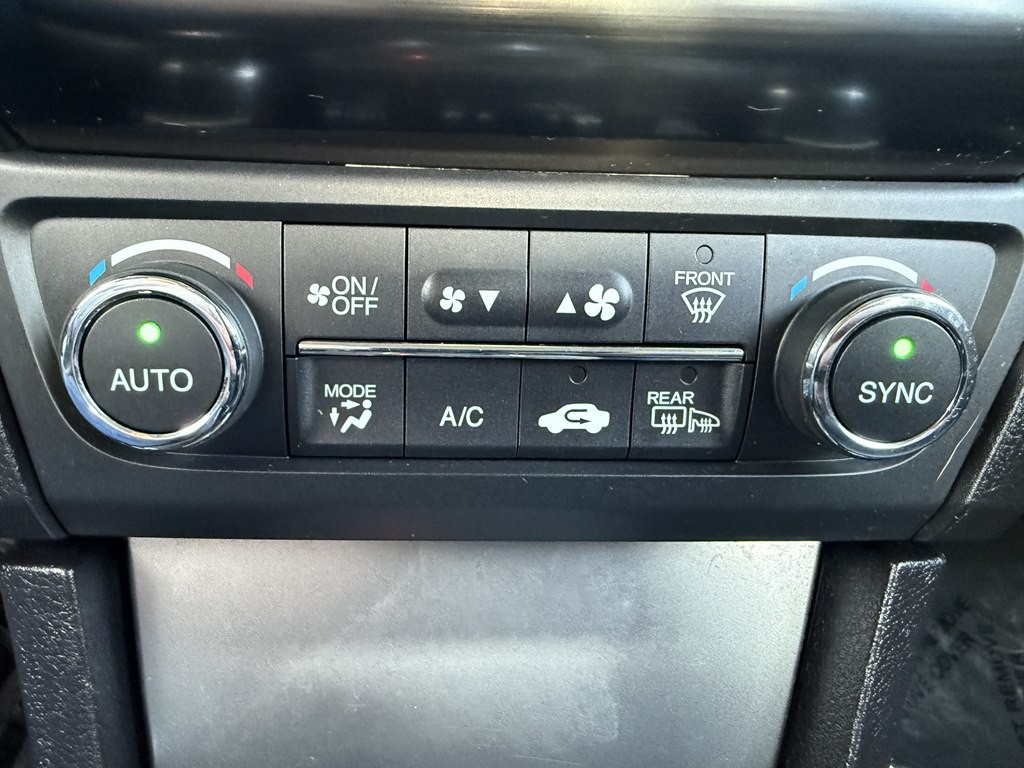 2014 Acura ILX Image 35