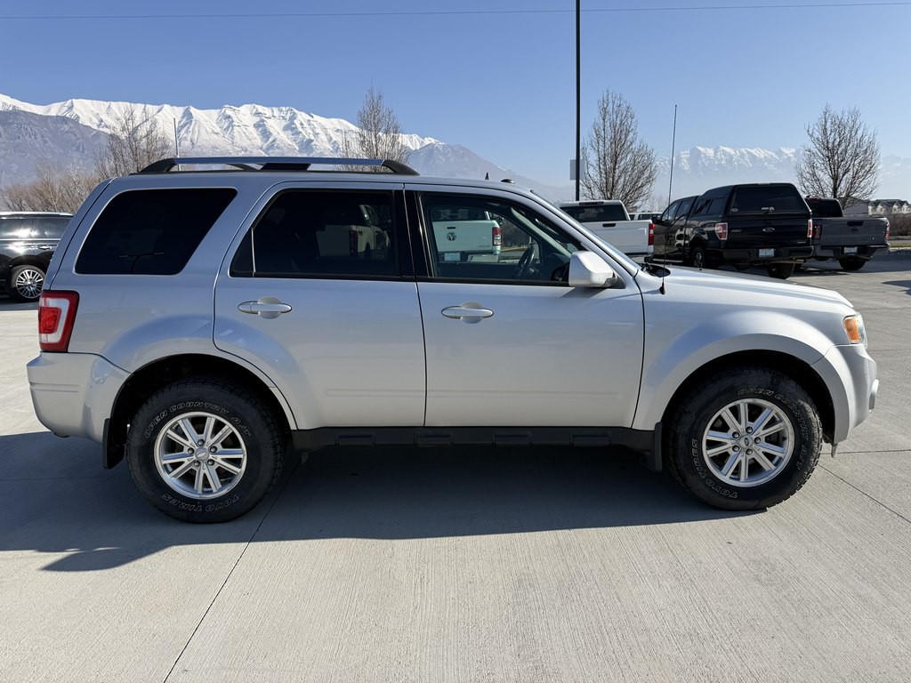 2011 Ford Escape Image 2