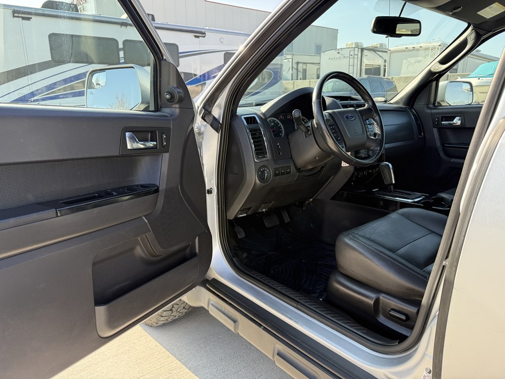 2011 Ford Escape Image 12