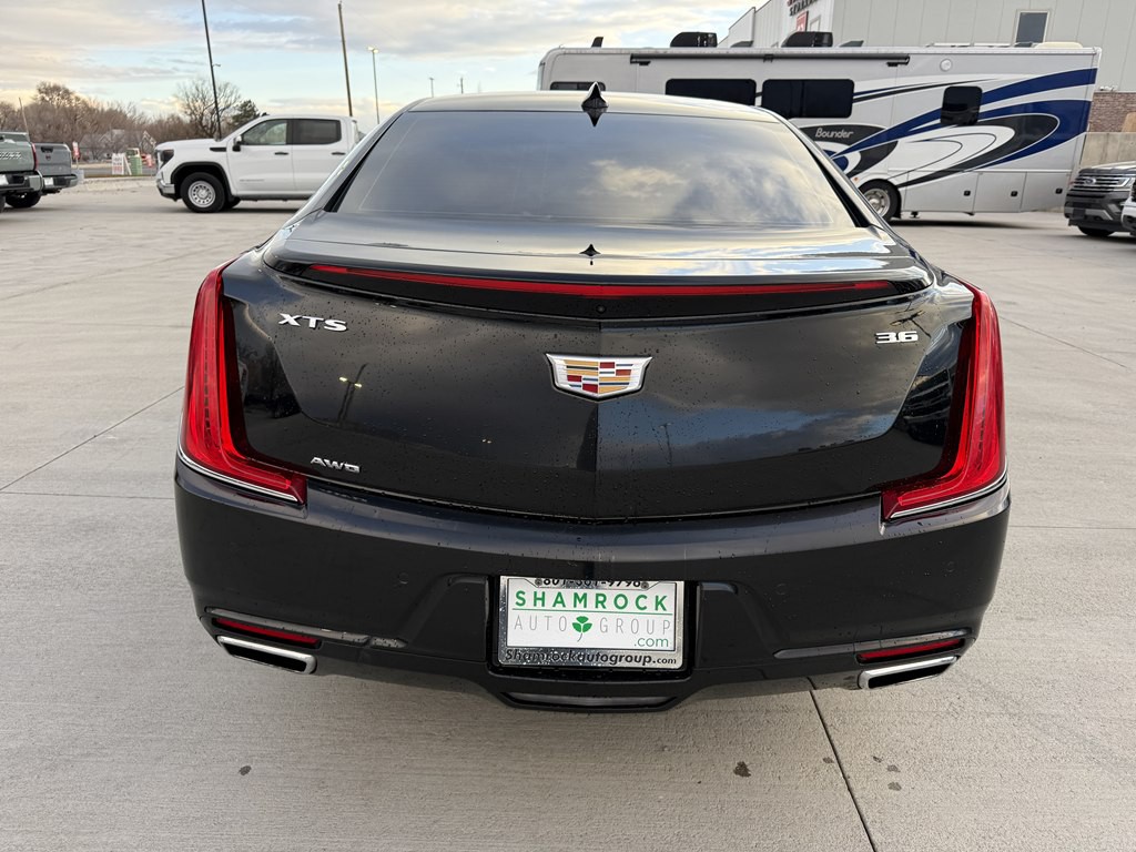 2018 Cadillac XTS Image 4