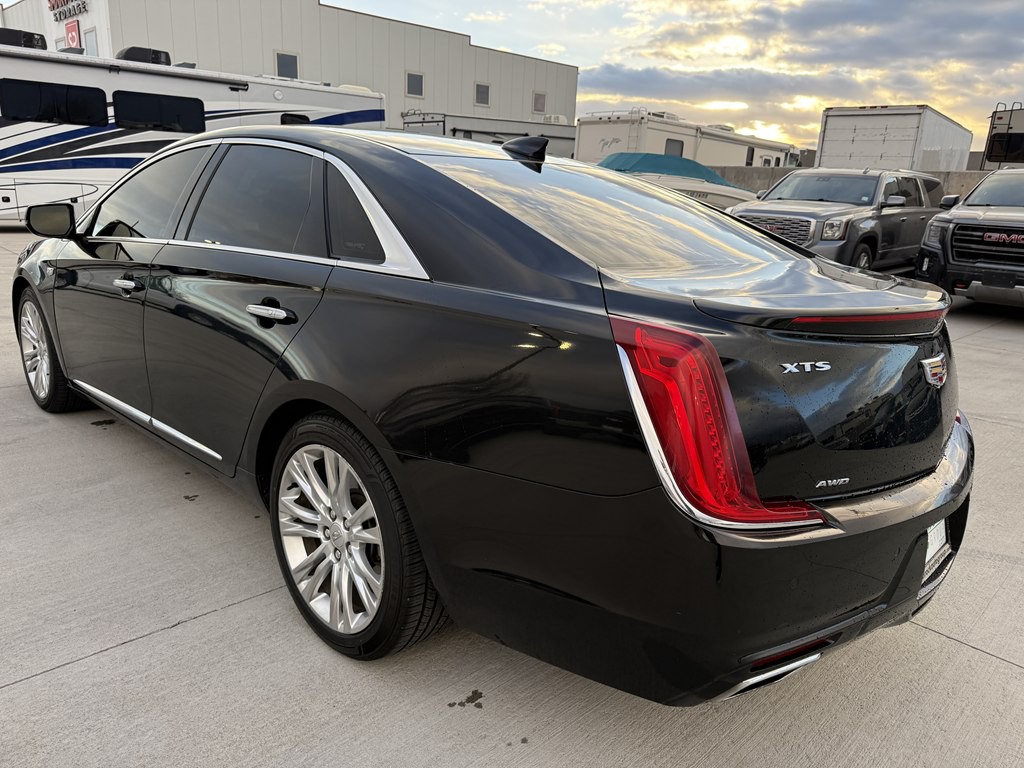2018 Cadillac XTS Image 5