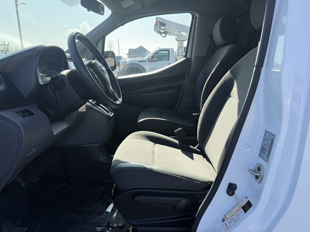 2020 Nissan NV200 Image 15