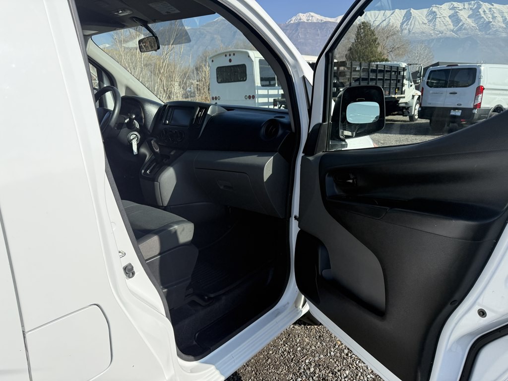 2020 Nissan NV200 Image 17