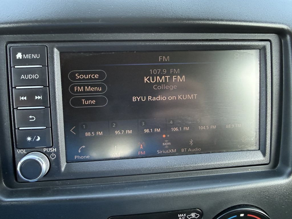 2020 Nissan NV200 Image 36