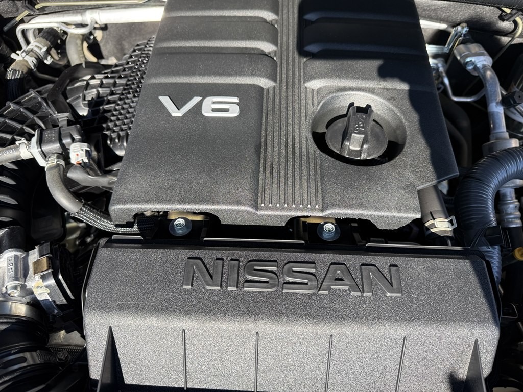 2023 Nissan Frontier Image 13