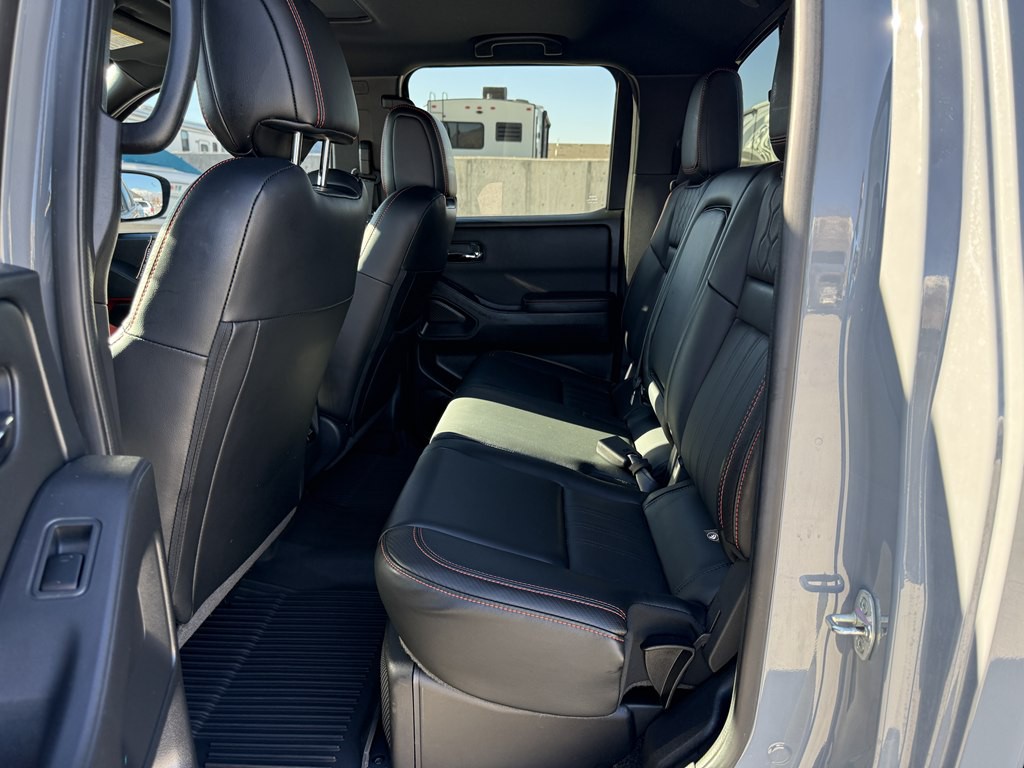 2023 Nissan Frontier Image 17