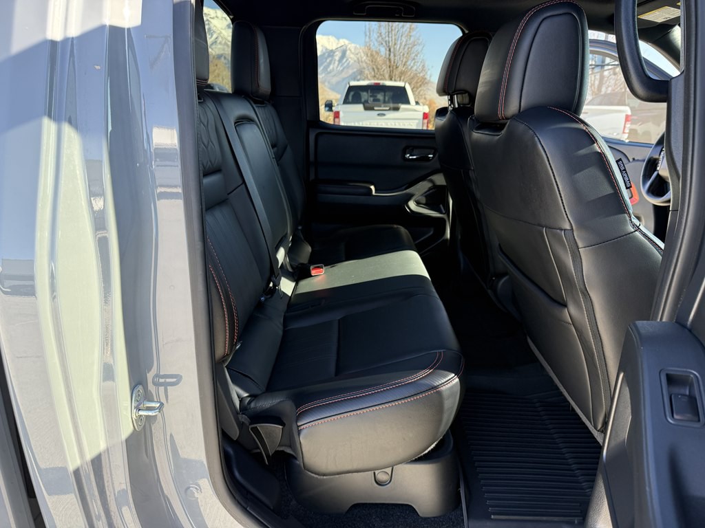 2023 Nissan Frontier Image 19