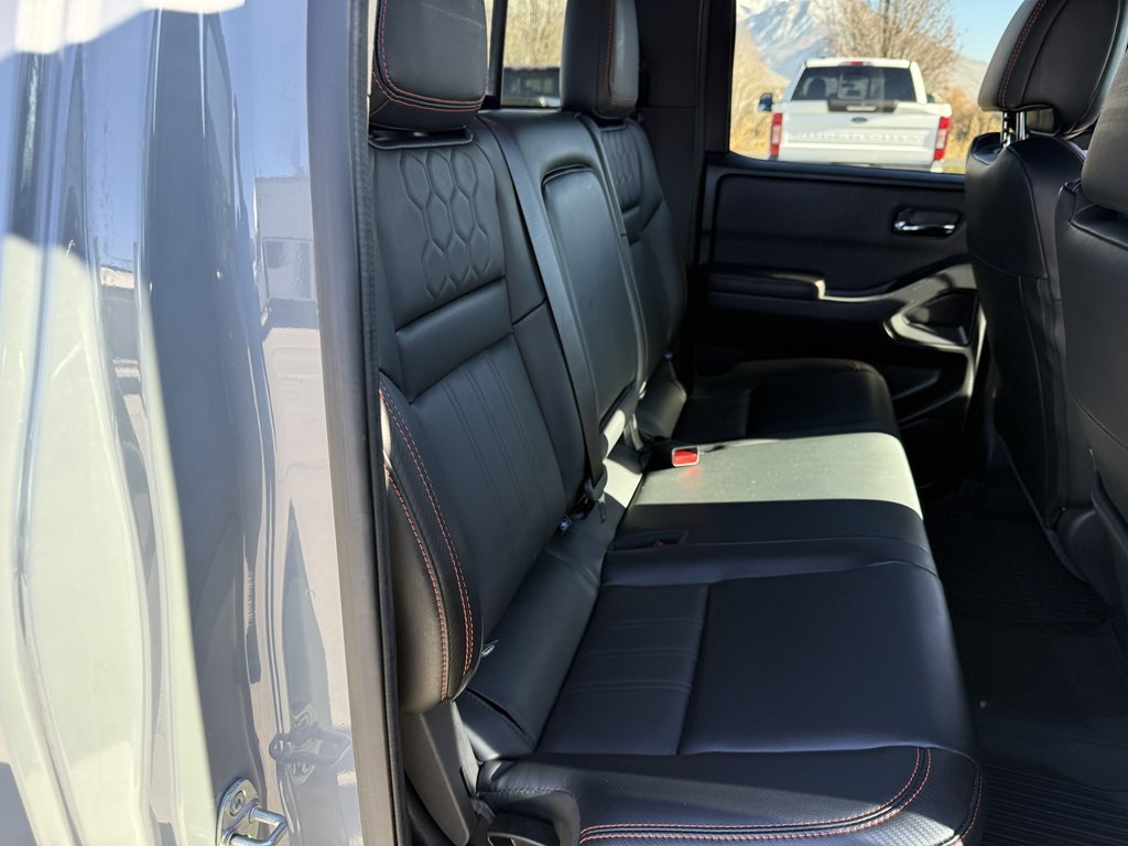 2023 Nissan Frontier Image 20