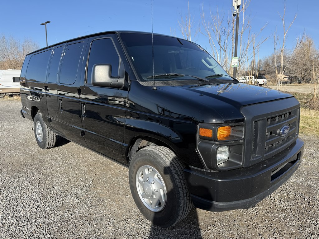 2014 Ford Econoline Image 1