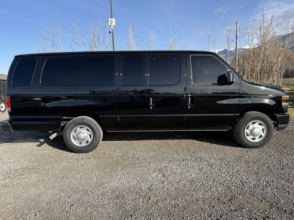 2014 Ford Econoline Image 2