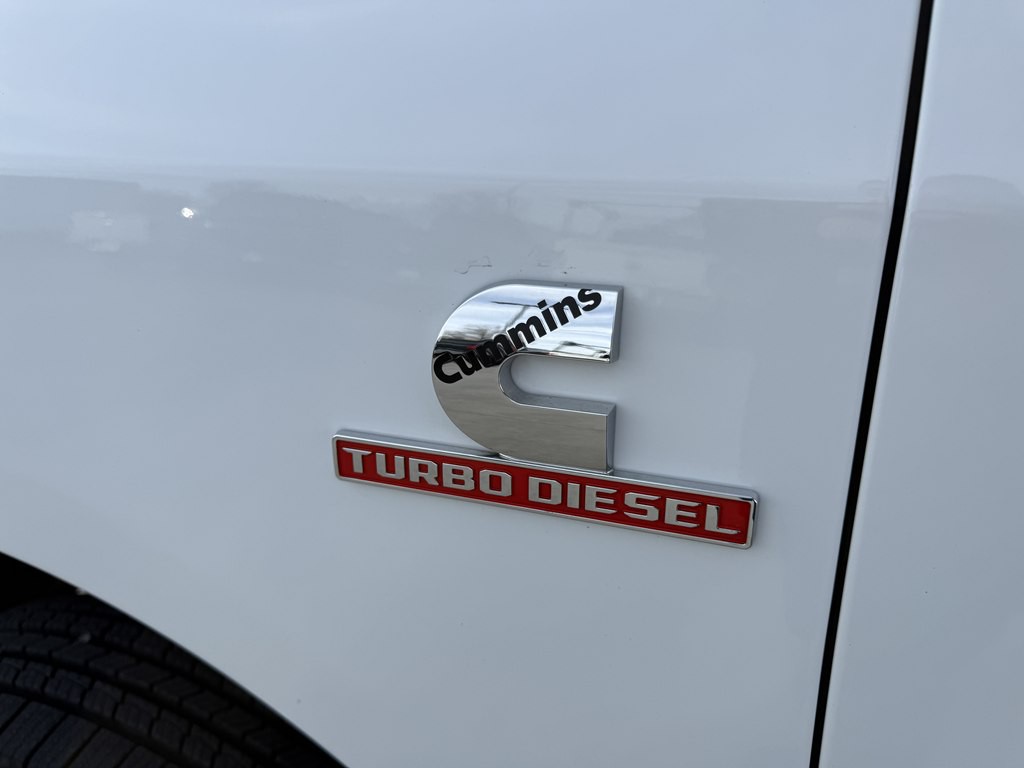 2024 RAM 3500 Image 10