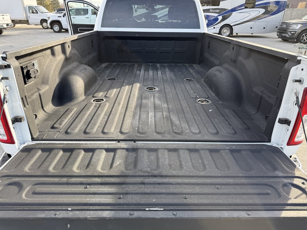 2024 RAM 3500 Image 28
