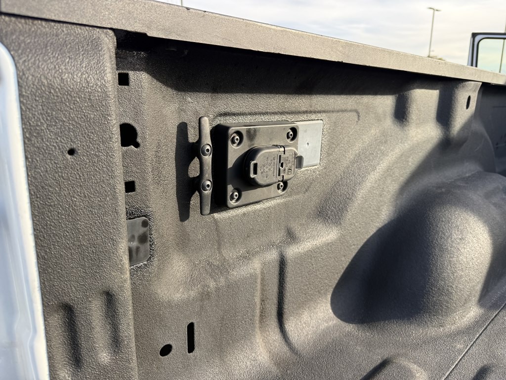 2024 RAM 3500 Image 30