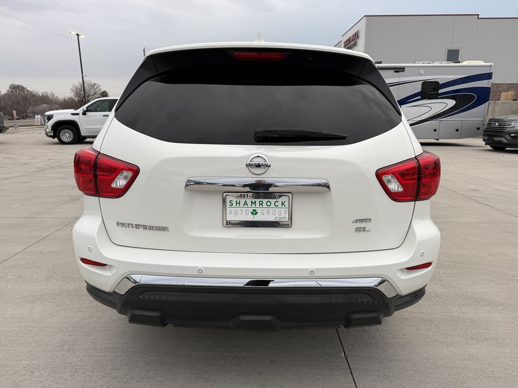 2019 Nissan Pathfinder Image 4