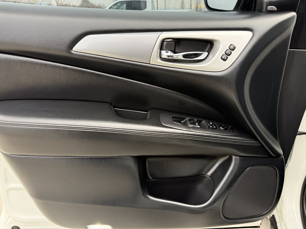 2019 Nissan Pathfinder Image 31
