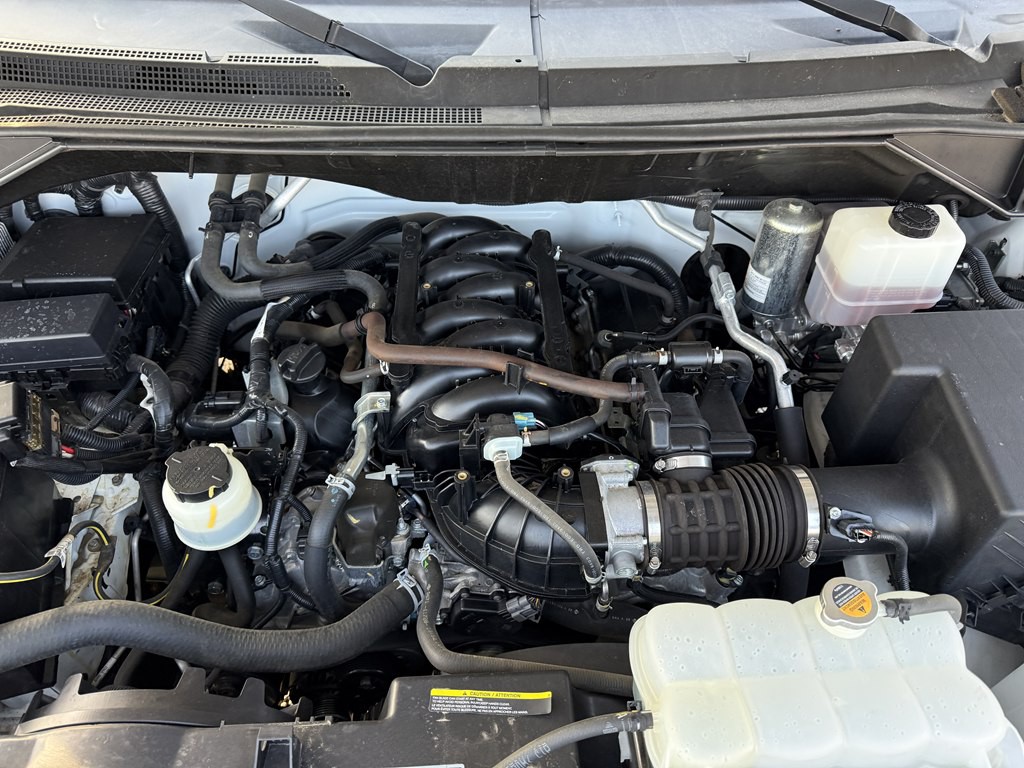 2021 Nissan NV Image 9