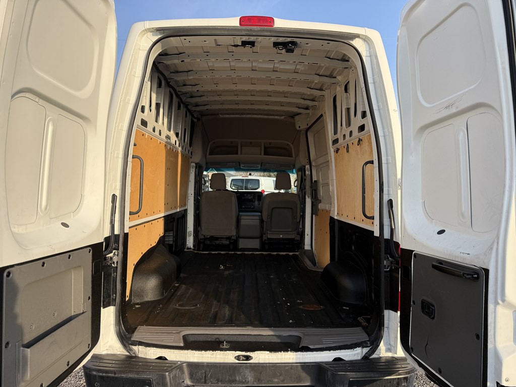 2021 Nissan NV Image 18