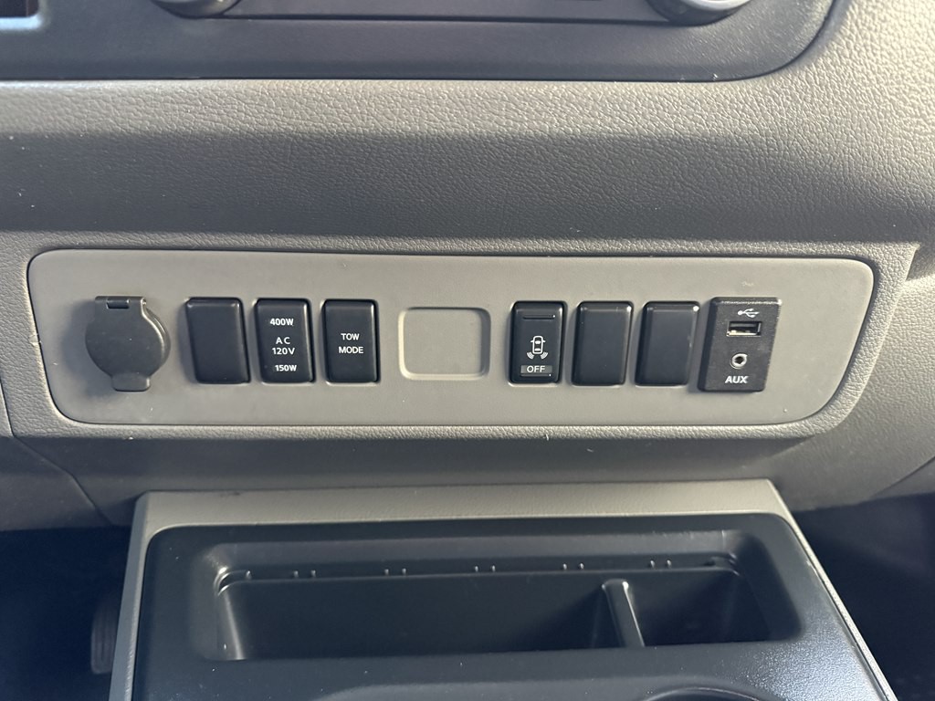 2021 Nissan NV Image 34