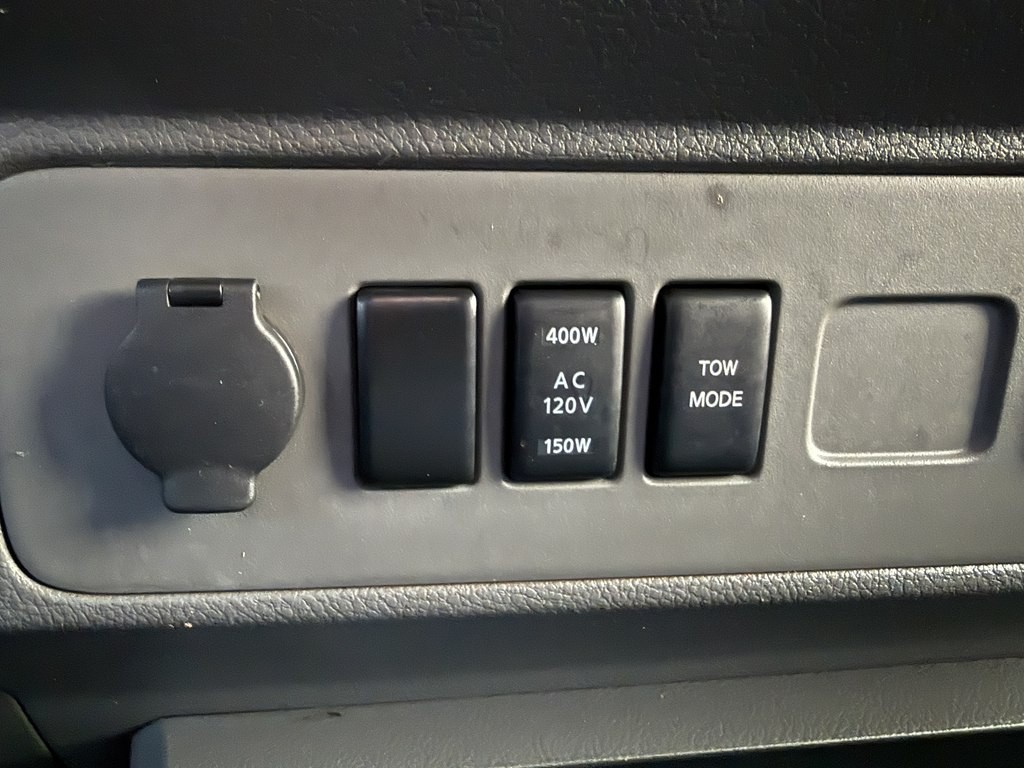 2021 Nissan NV Image 35