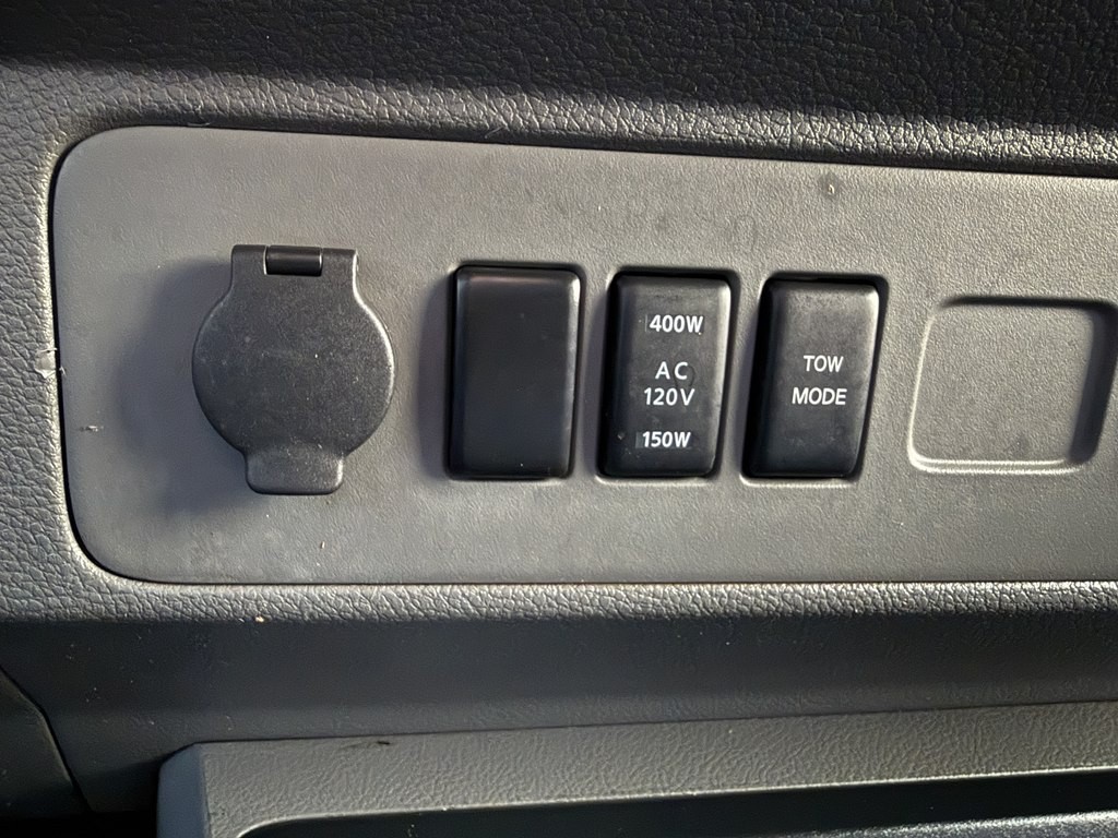 2021 Nissan NV Image 37