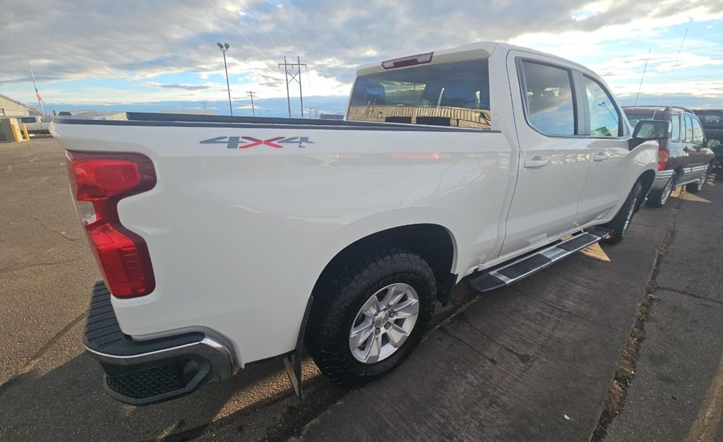 2020 Chevrolet Silverado 1500 Image 2