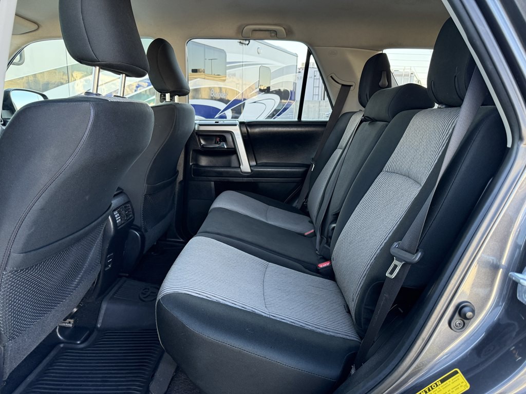 2019 Toyota 4Runner Image 17