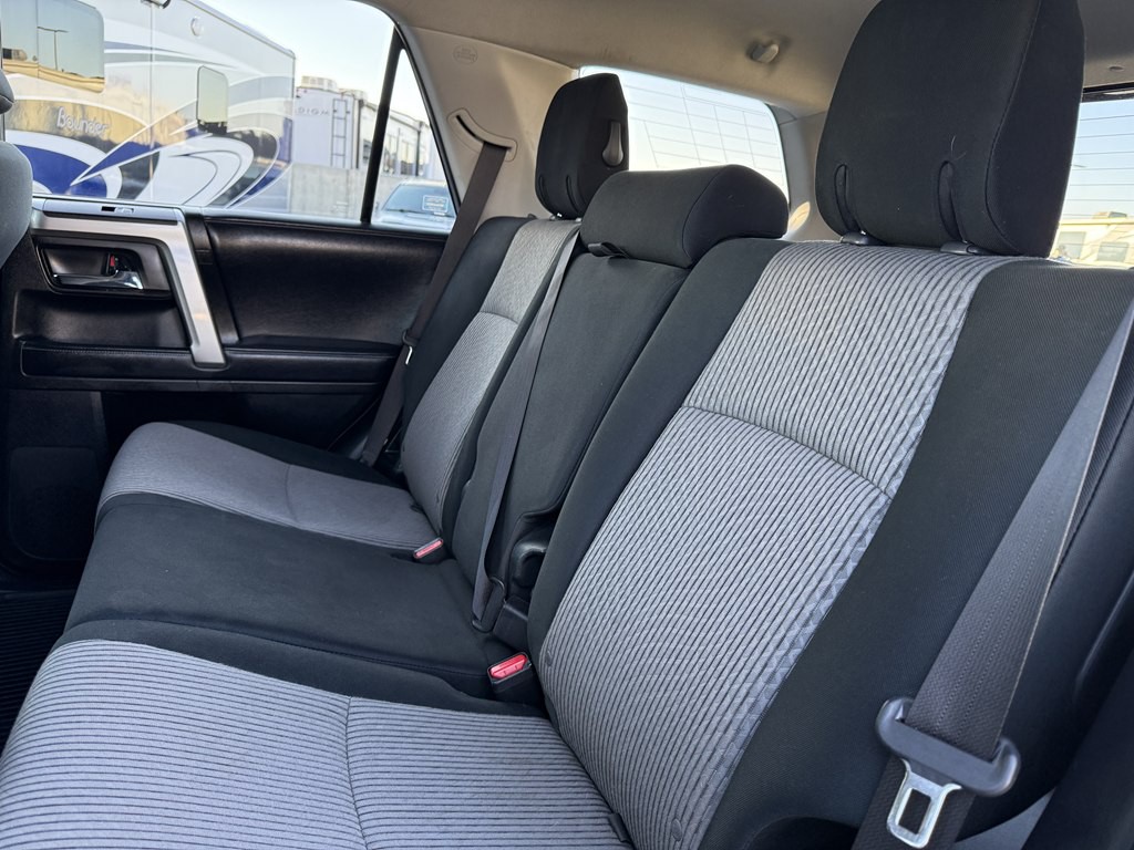 2019 Toyota 4Runner Image 18