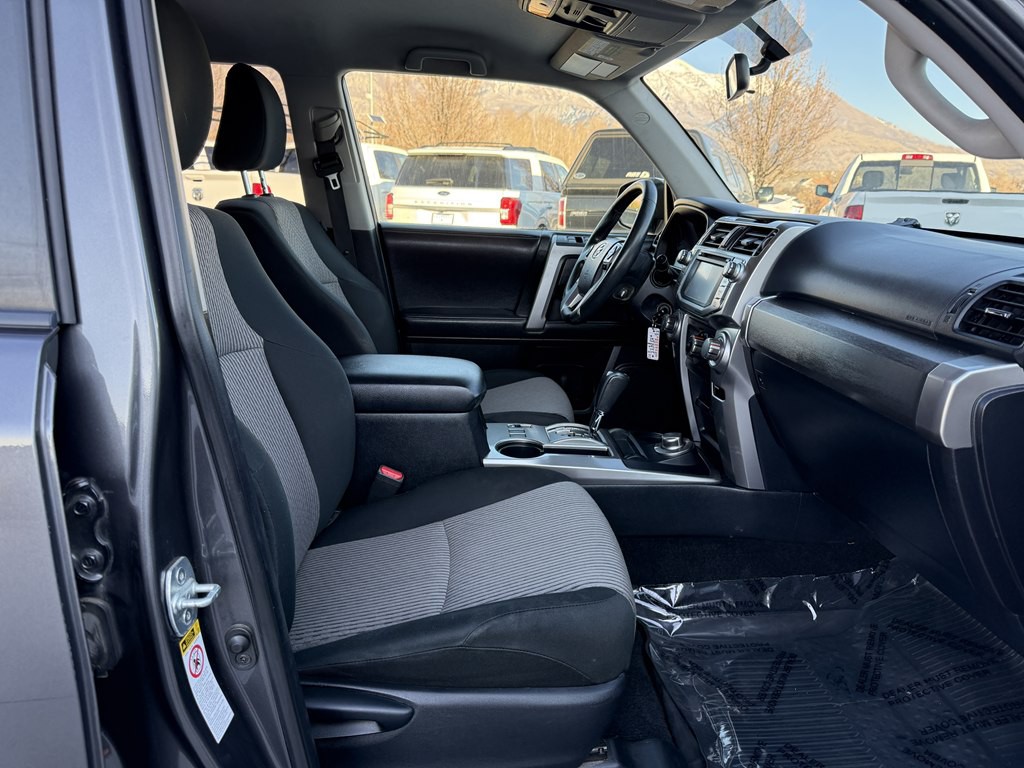 2019 Toyota 4Runner Image 22