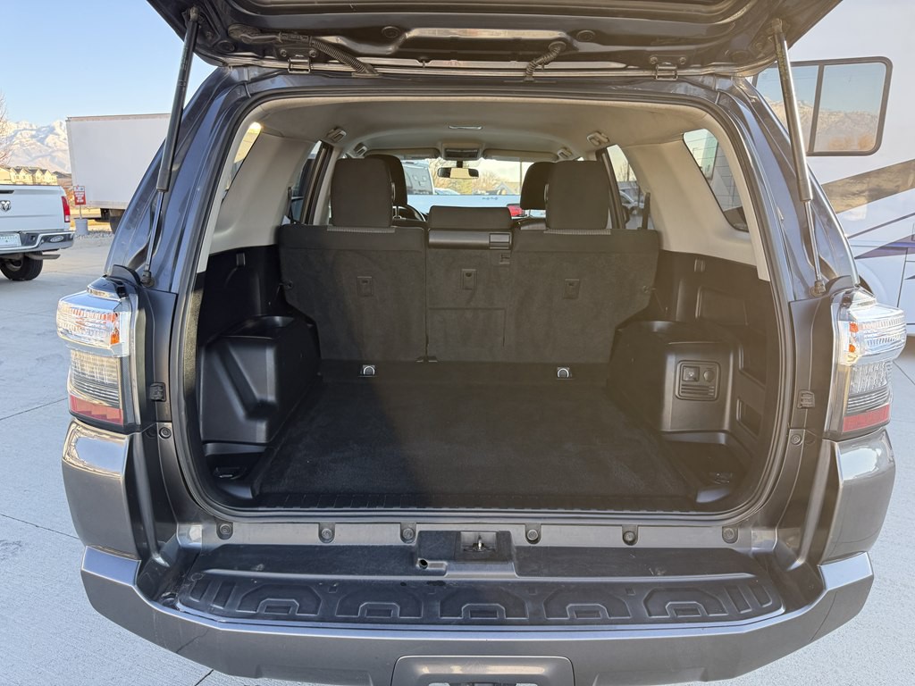 2019 Toyota 4Runner Image 24