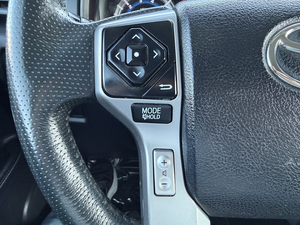 2019 Toyota 4Runner Image 32