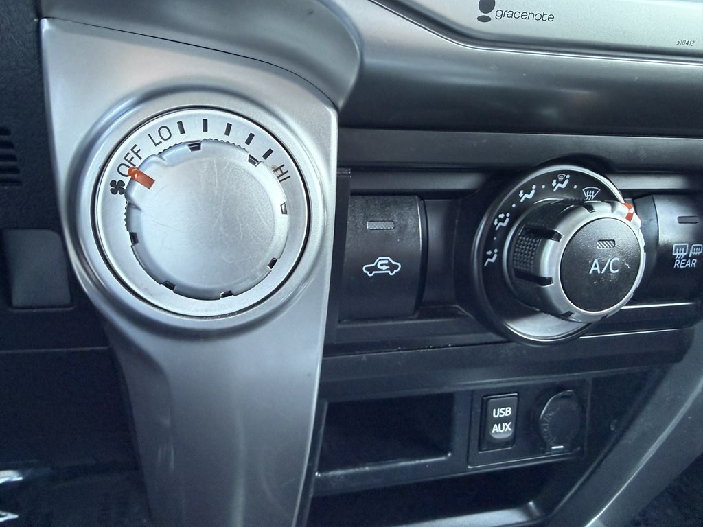 2019 Toyota 4Runner Image 40