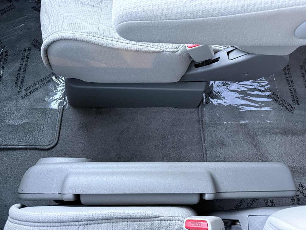 2008 Nissan Quest Image 36